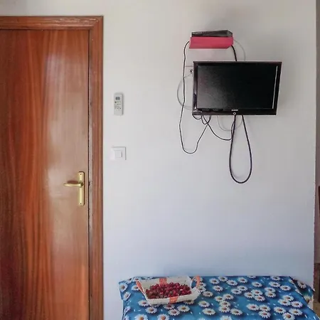 Stunning In With 0 Bedrooms * 데니아